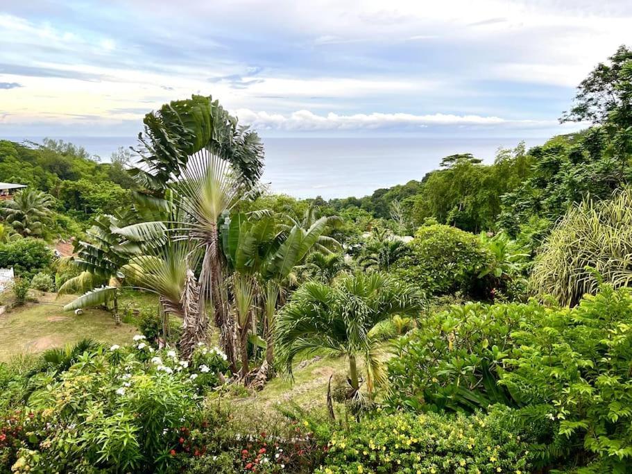 Hilltop South - Villa Bougainville Takamaka Bagian luar foto